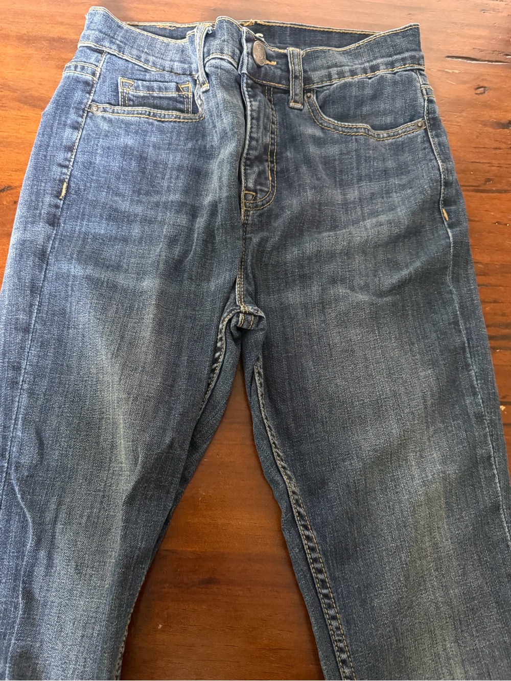 BDG Women's Slim Straight Jeans in Medium Blue Wash